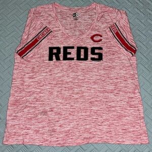 Cincinnati Reds women’s t-shirt size XXL
